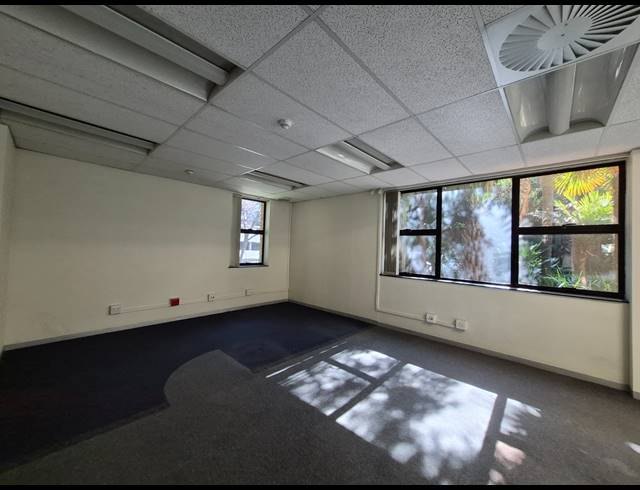 333M² OFFICE TO LET IN ROSEBANK